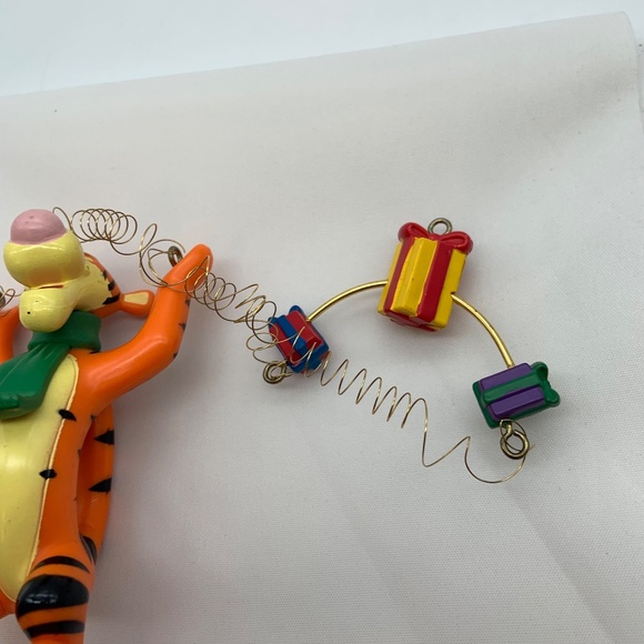 Disney Winnie the Pooh Jumping Tigger Juggling Gifts Christmas Ornament - Picture 6 of 15